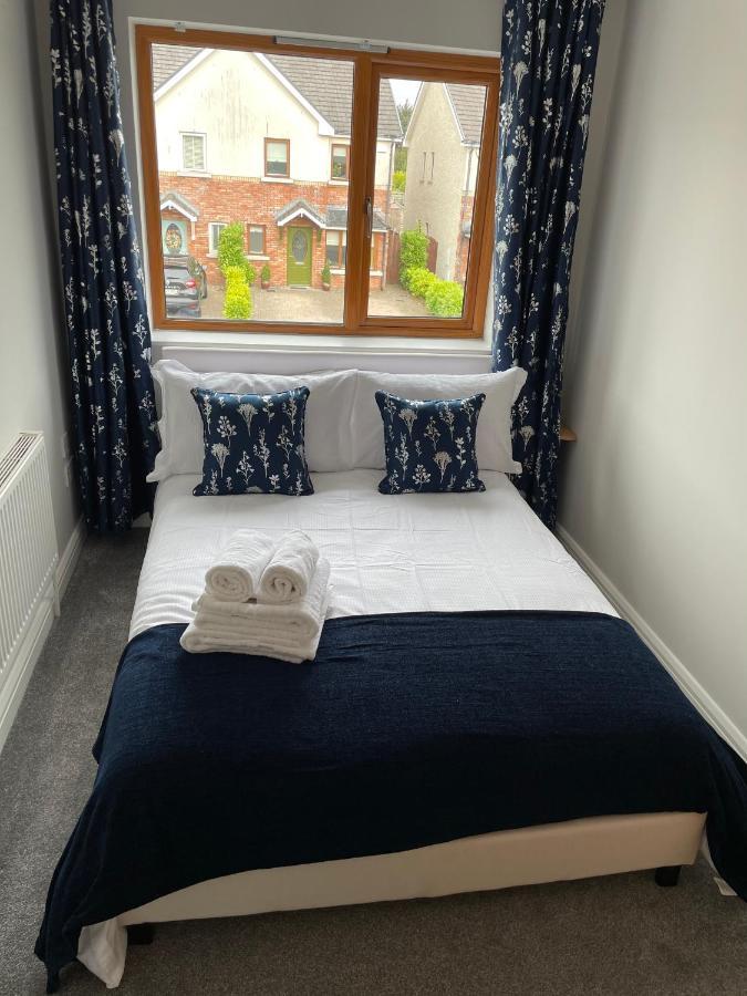 נאס Private Double Room & Bathroom מראה חיצוני תמונה